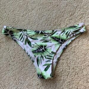 White and green tropical bikini bottoms swim suit size M